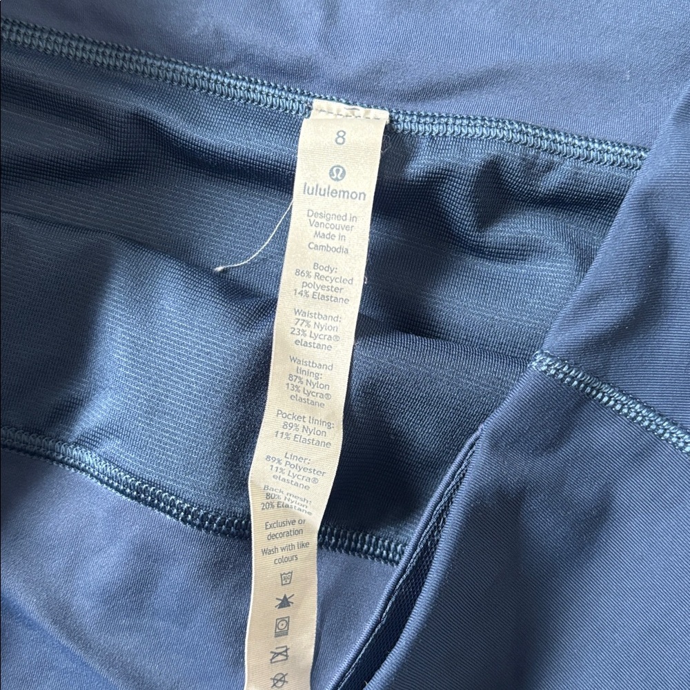 Lululemon Athletica Speed Up Short 2.5” - Picture 3 of 5